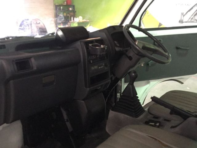 1992 Mitsubishi MINICAB U42T - photo 10