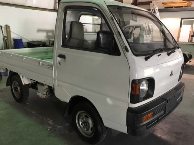 1992 Mitsubishi MINICAB U42T - photo 2