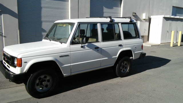 1990 Mitsubishi Montero - photo 2