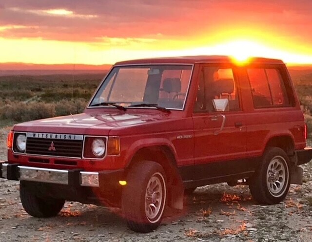 1988 Mitsubishi Montero - photo 2