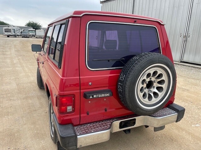 1988 Mitsubishi Montero - photo 5