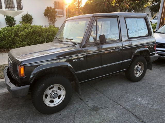 1986 Mitsubishi Montero - photo 4
