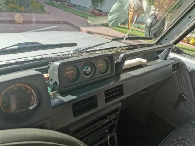 1986 Mitsubishi Montero - photo 6