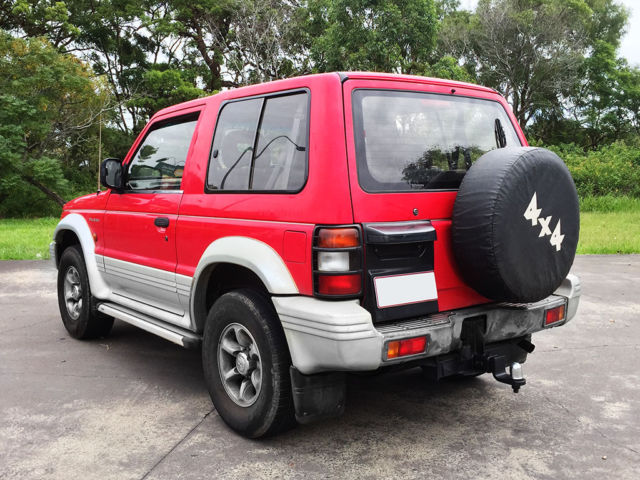 1994 Mitsubishi Pajero - photo 5