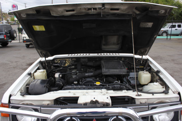 1989 Mitsubishi Montero-Pajero - photo 3