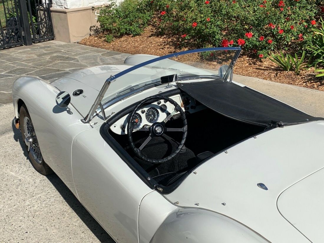 1960 MG MGA - "Old English White" - Recent $3k+ Svc - photo 11