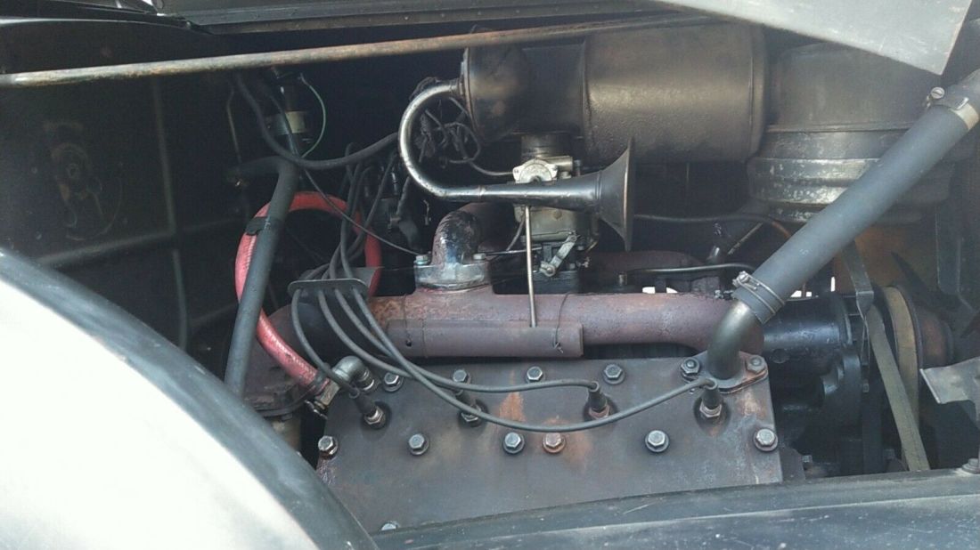 1937 Cadillac Fleetwood - photo 12