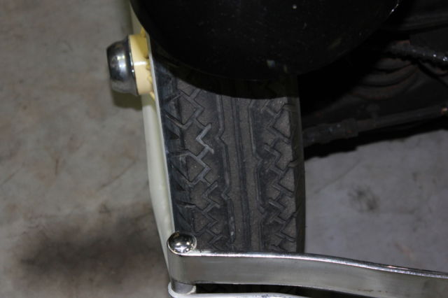 1929 Ford Model A Light Yellow, black top - photo 10