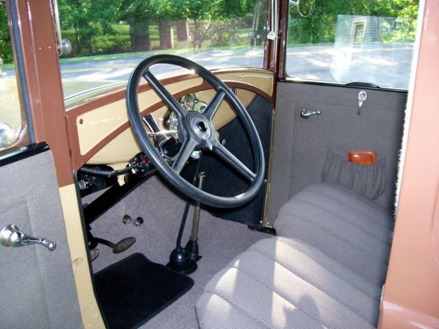 1930 Ford Model A - photo 4