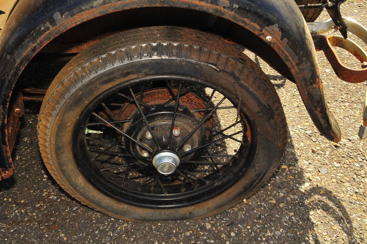 1929 Ford Model A - photo 7