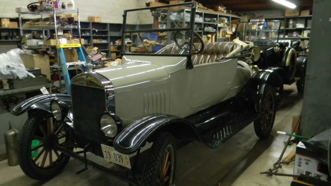MODEL T FORD ROADSTER 1921 SHARP CAR UNIQUE COLOR SCHEME SHARP 1921 Ford Model T SUPER NICE ROADSTER