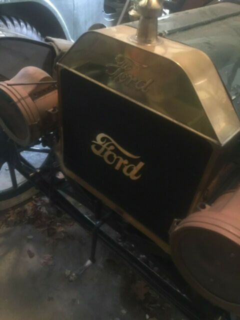 1911 Ford Model T - photo 2