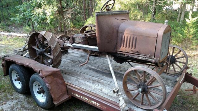 Model T Ford with Shaw tractor conversion 1924 Ford Model T