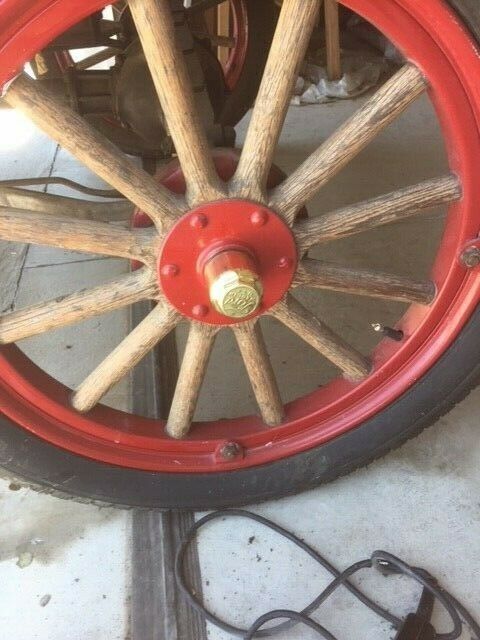 1918 Ford Model T Touring white body/red pin stripe - photo 3