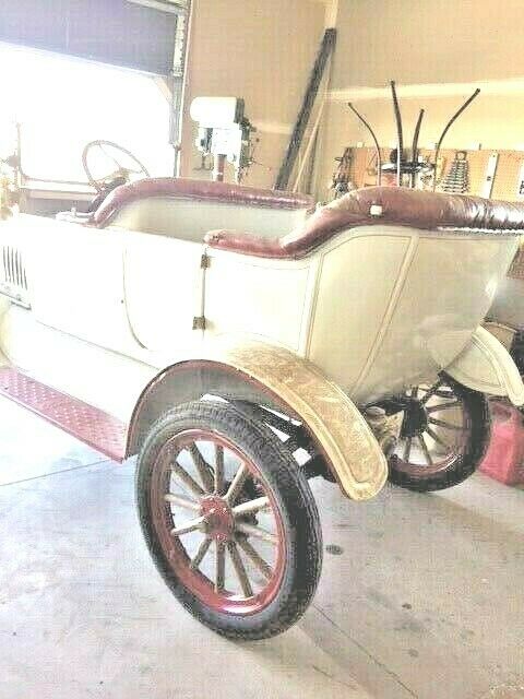 1918 Ford Model T Touring white body/red pin stripe - photo 4