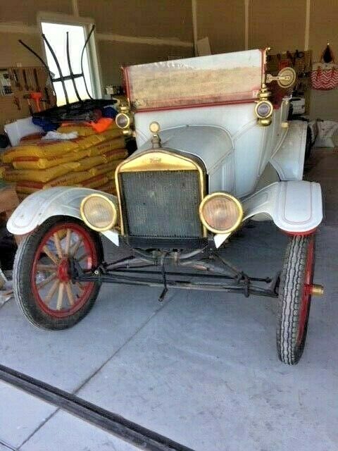 1918 Ford Model T Touring white body/red pin stripe - photo 5