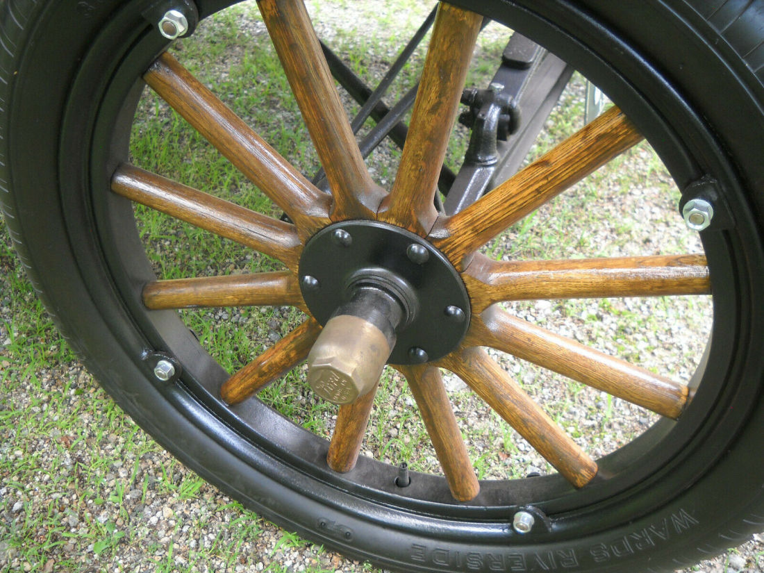 1924 Ford Model T - photo 8