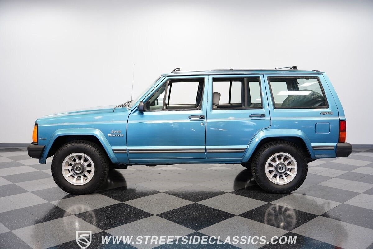 1989 Jeep Cherokee Pioneer 4x4 - photo 3