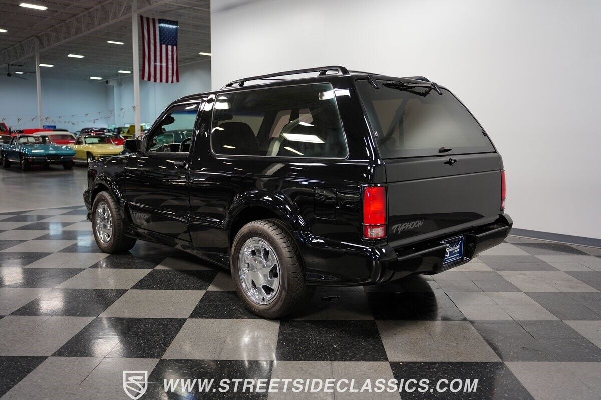 1993 GMC Typhoon - photo 10