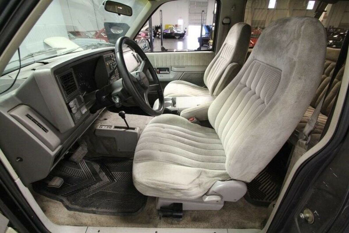 1993 Chevrolet Blazer K5 4X4 Silverado - photo 4