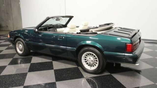 1990 Ford Mustang LX 7-UP Edition - photo 9