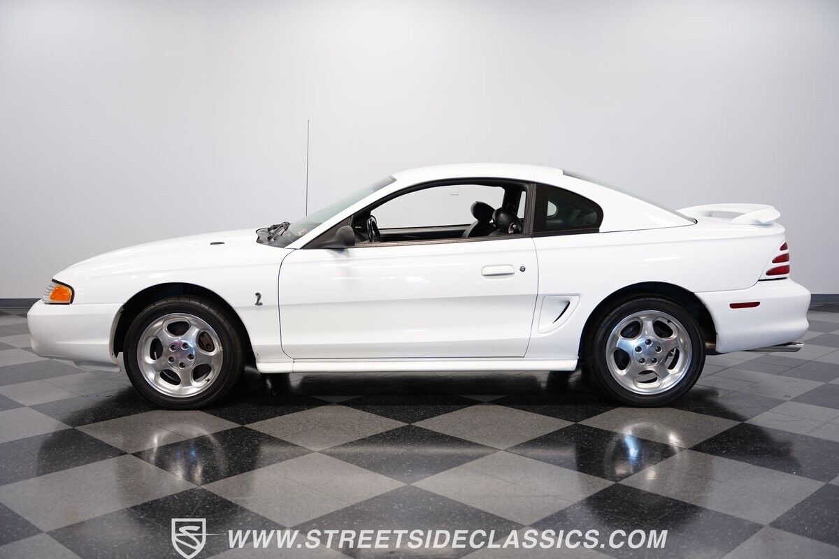 1994 Ford Mustang SVT Cobra - photo 3