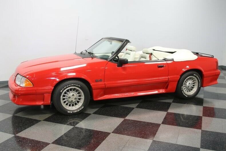 1990 Ford Mustang GT Convertible - photo 7