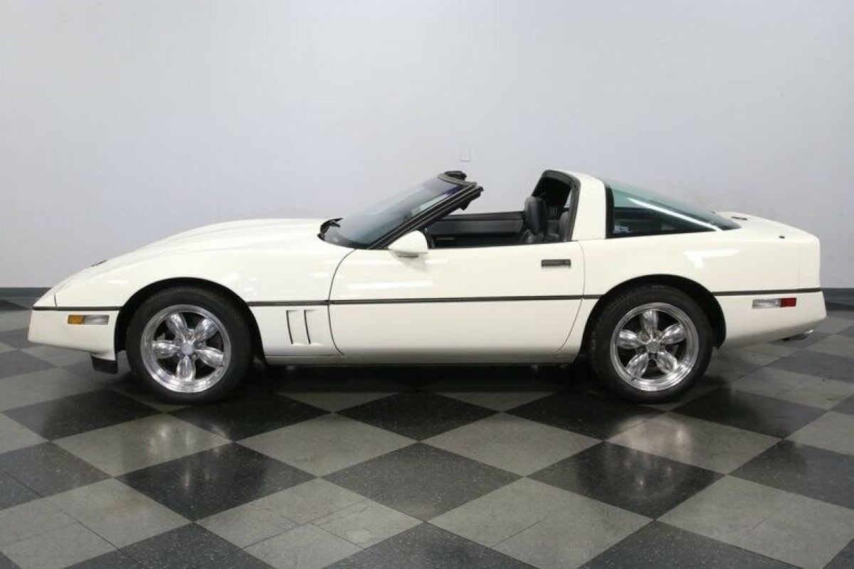 1985 Chevrolet Corvette - photo 8