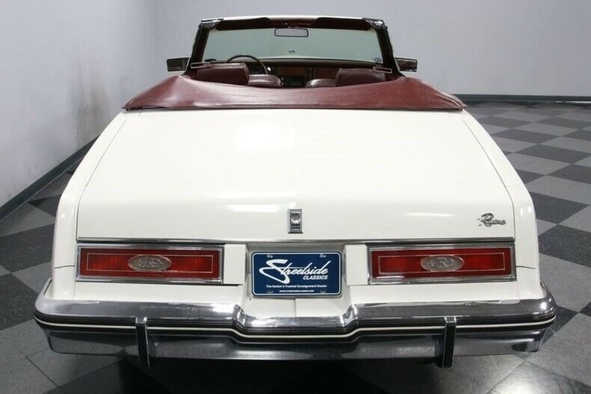 1983 Buick Riviera Convertible - photo 12