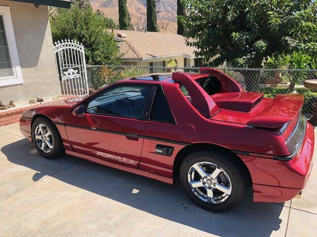 1988 Pontiac Fiero Coupe/Notchback - photo 2