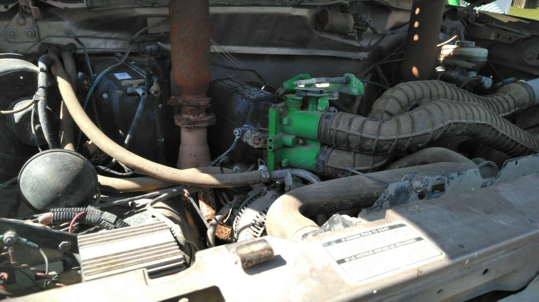 1992 Ford F-250 Lifted Monster truck w/ headers and chimney Pipe - photo 8