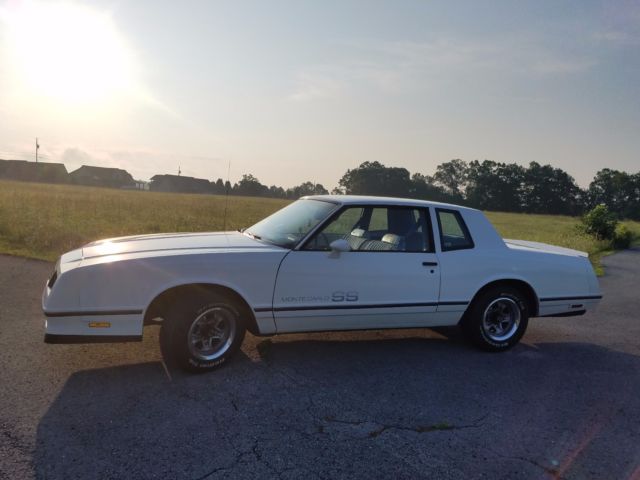 1983 Chevrolet Monte Carlo - photo 2