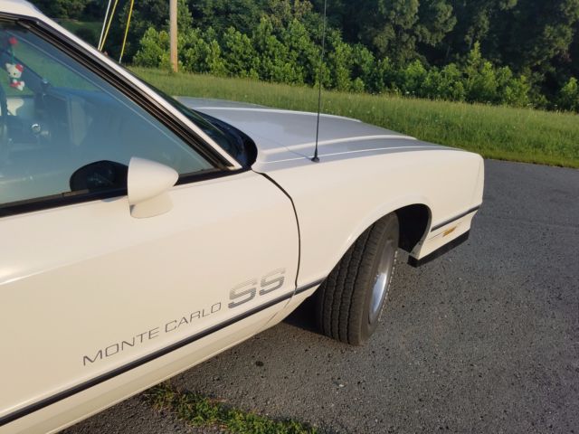 1983 Chevrolet Monte Carlo - photo 4