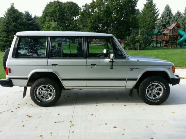 1991 Mitsubishi Montero LS