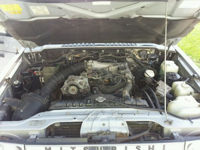 1991 Mitsubishi Montero LS - photo 11