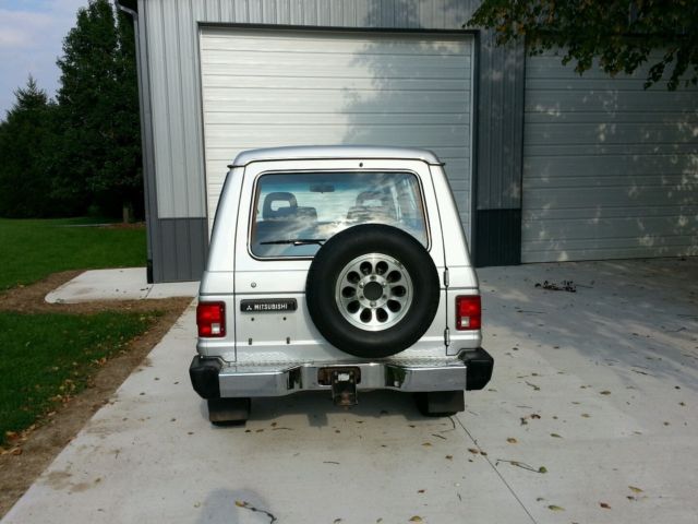 1991 Mitsubishi Montero LS - photo 3