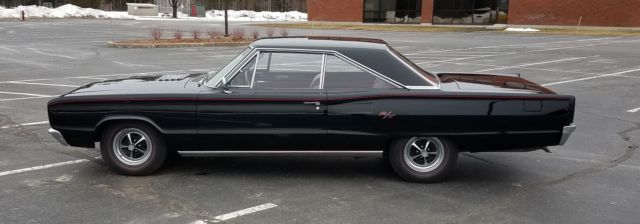 1967 Dodge Coronet R/T Hardtop 2-Door - photo 2