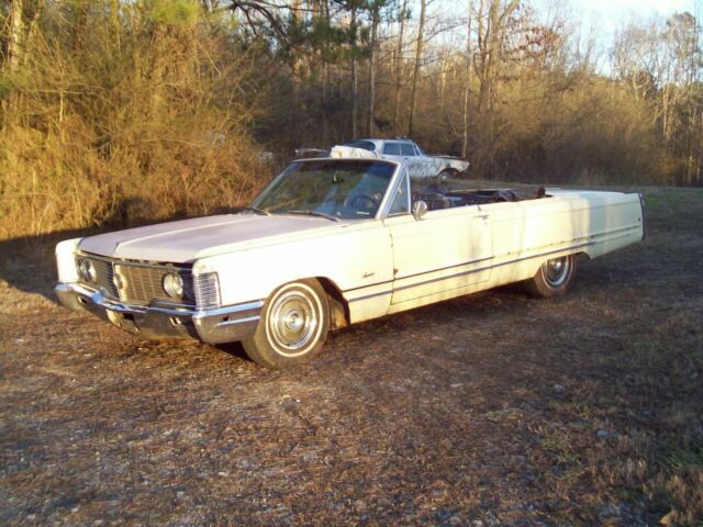 MoPar 1968 68 Chrysler Imperial LeBaron convertible V8 440 1968 Chrysler Imperial LeBaron