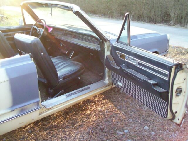 1968 Chrysler Imperial LeBaron - photo 9
