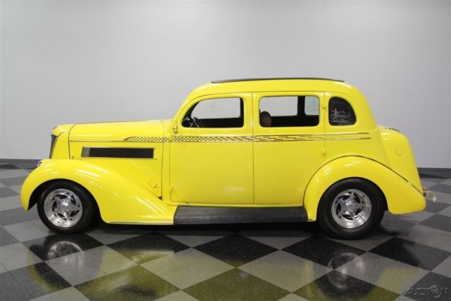 1935 Chrysler Airstream - photo 2