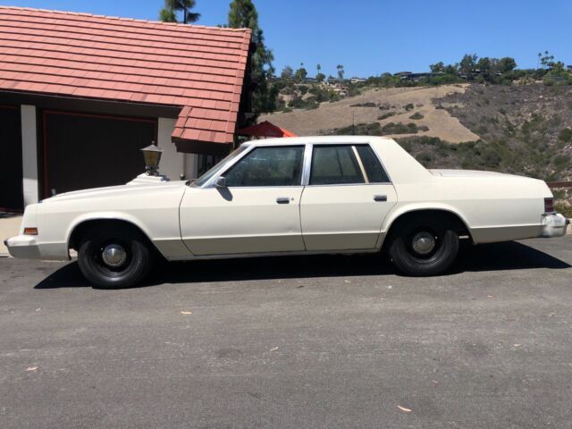 1979 Chrysler Newport - photo 4