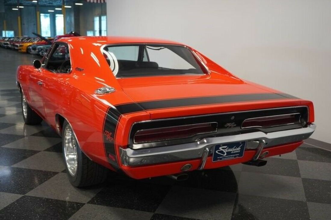 1969 Dodge Charger R/T 440 - photo 11