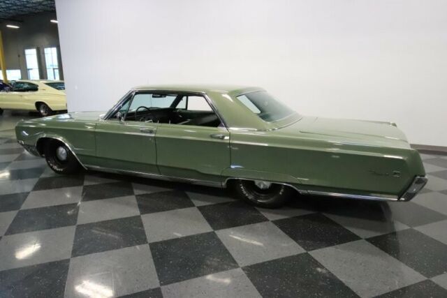 1968 Chrysler Newport -- - photo 9