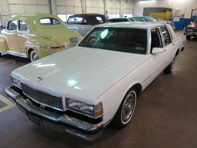 1989 Chevrolet Caprice Classic - photo 2