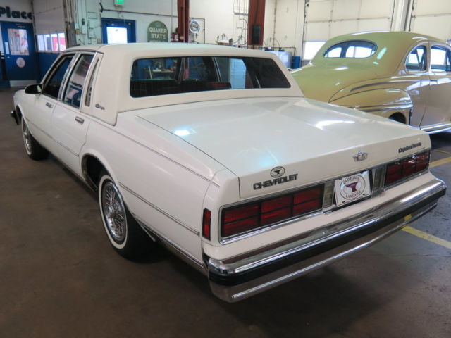 1989 Chevrolet Caprice Classic - photo 4