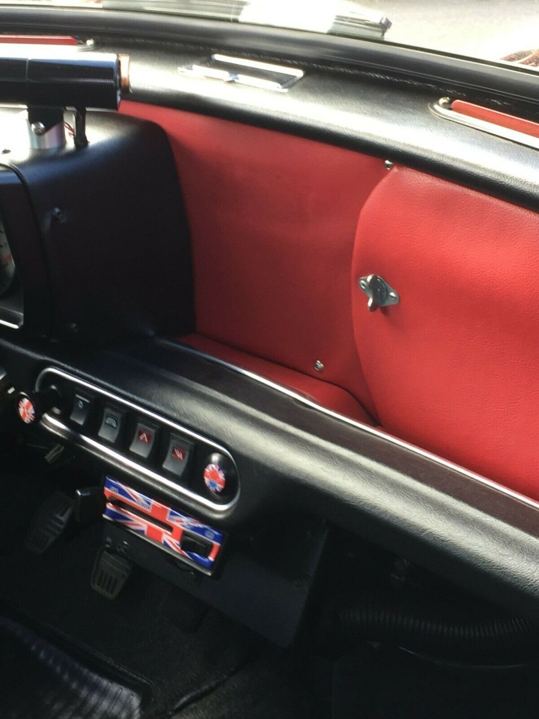 1980 Austin John Cooper Works S fully trimmed, carpet door panels, headliner - photo 10