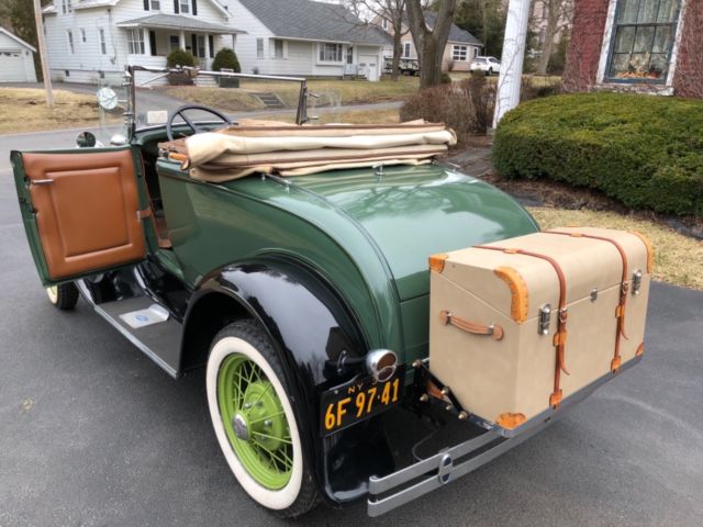 1930 Ford Model A Deluxe Roadster - photo 5