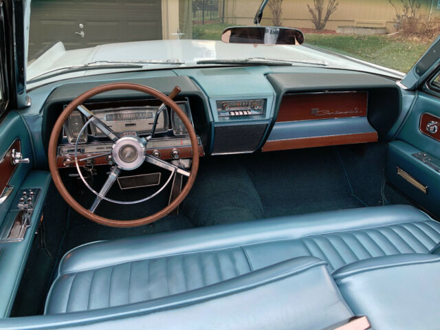 1961 Lincoln Continental Convertible - photo 9