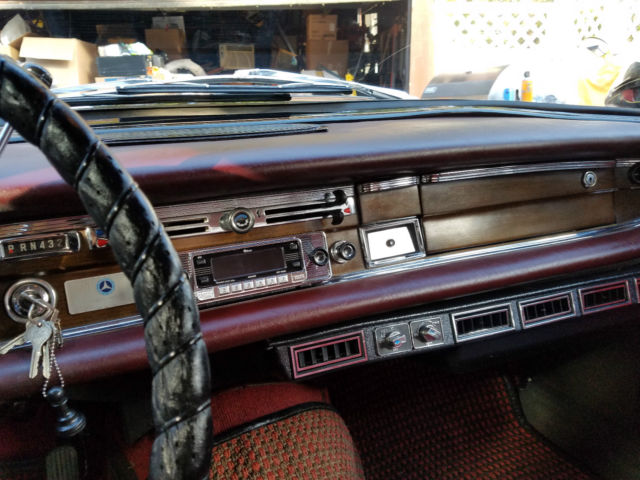 1966 Mercedes-Benz 200-Series - photo 10