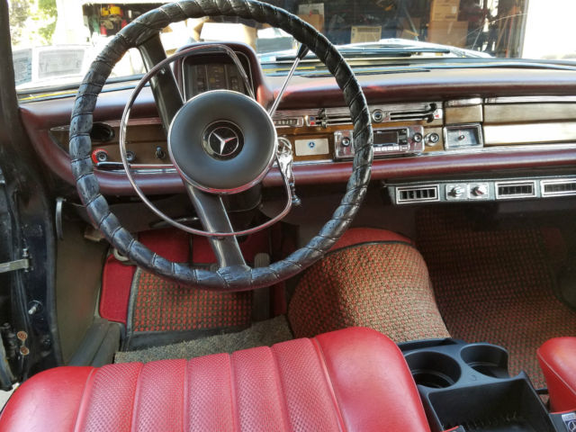 1966 Mercedes-Benz 200-Series - photo 11